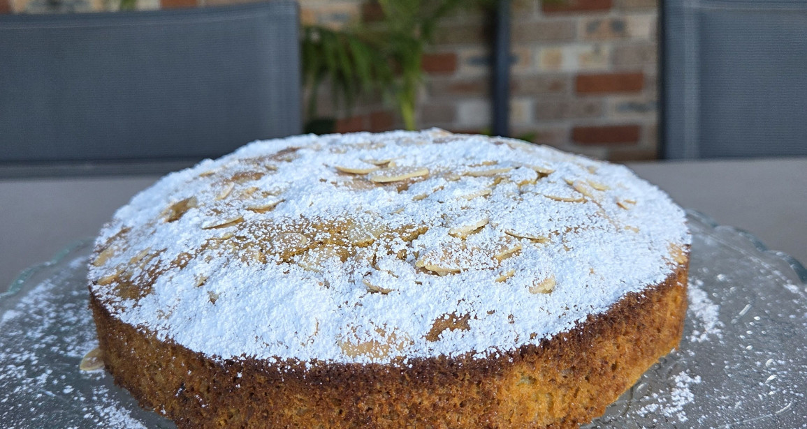 From The WLCU Sydney Baker-in-Residence: Lemon and Pistachio Almond Cake